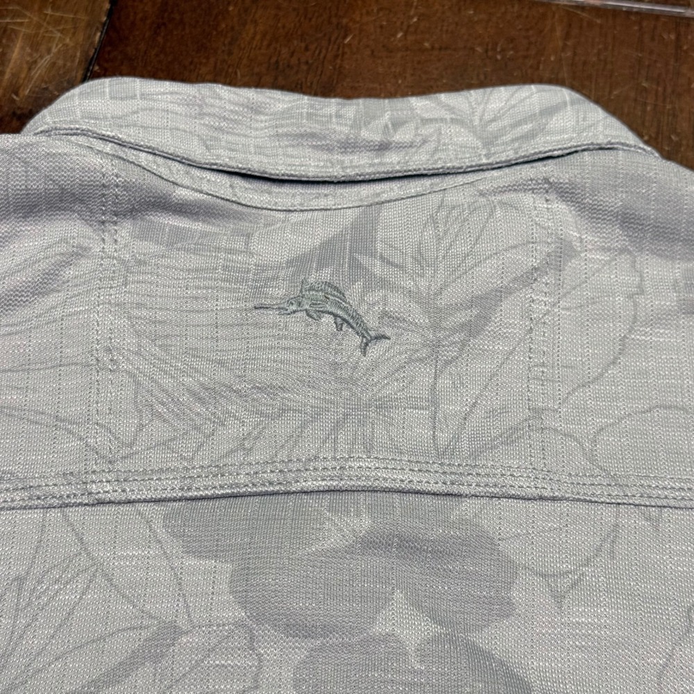 Tommy Bahama Colorado Buffaloes Polo Shirt Mens M Gray Floral Tencel Blend NCAA - Picture 8 of 8
